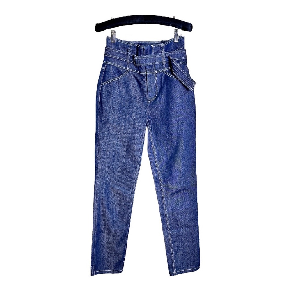 La Vie Belted High Waisted Jeans